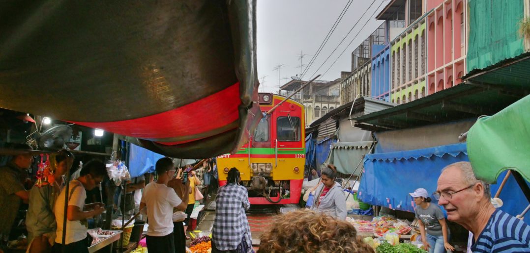 mercato treno bangkok
