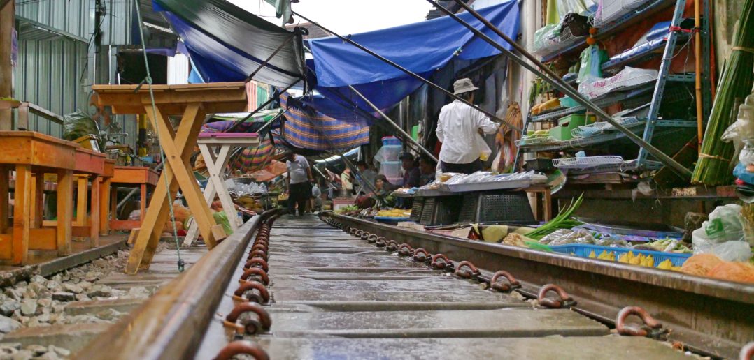 treno maeklong bangkok